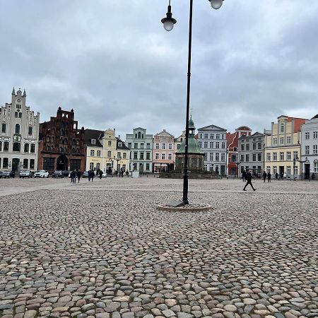 Smultron Apartment Altstadt Висмар Экстерьер фото