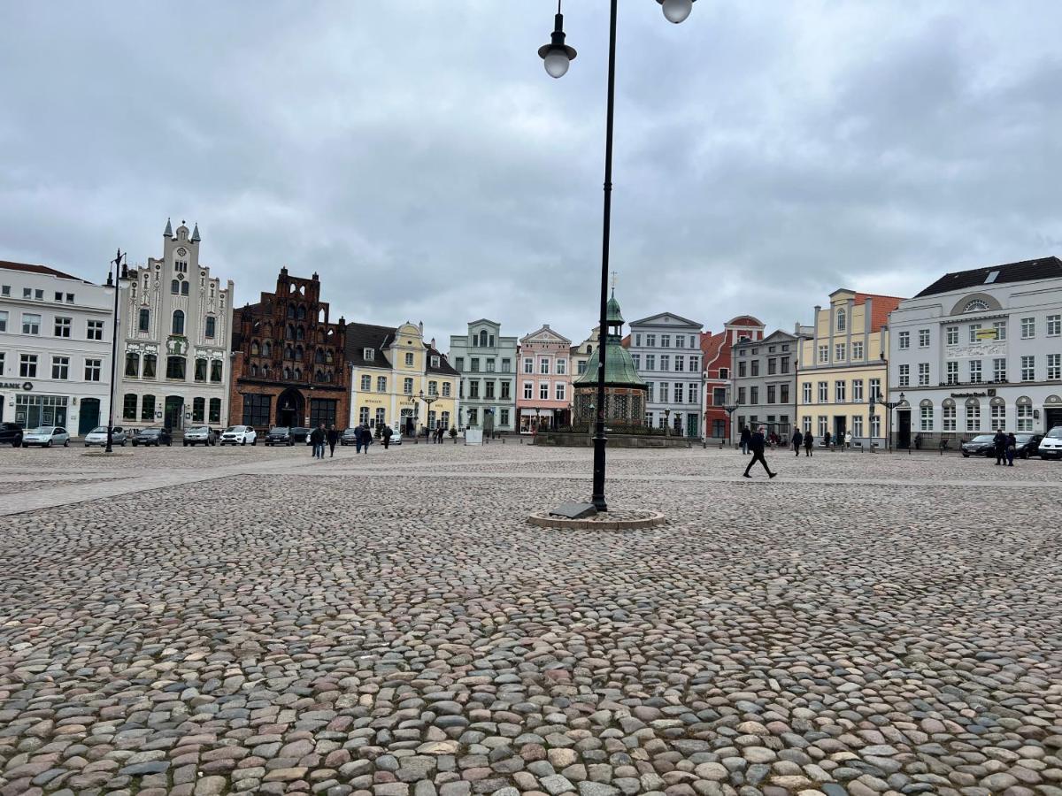 Smultron Apartment Altstadt Висмар Экстерьер фото